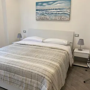 https://affittacamere-la-riviera.hotelitalianriviera.com
